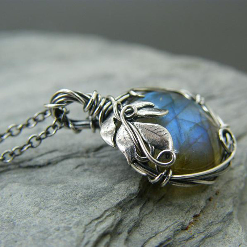 Wholesale  retro personality leaves wrapped Moonstone pendant necklace