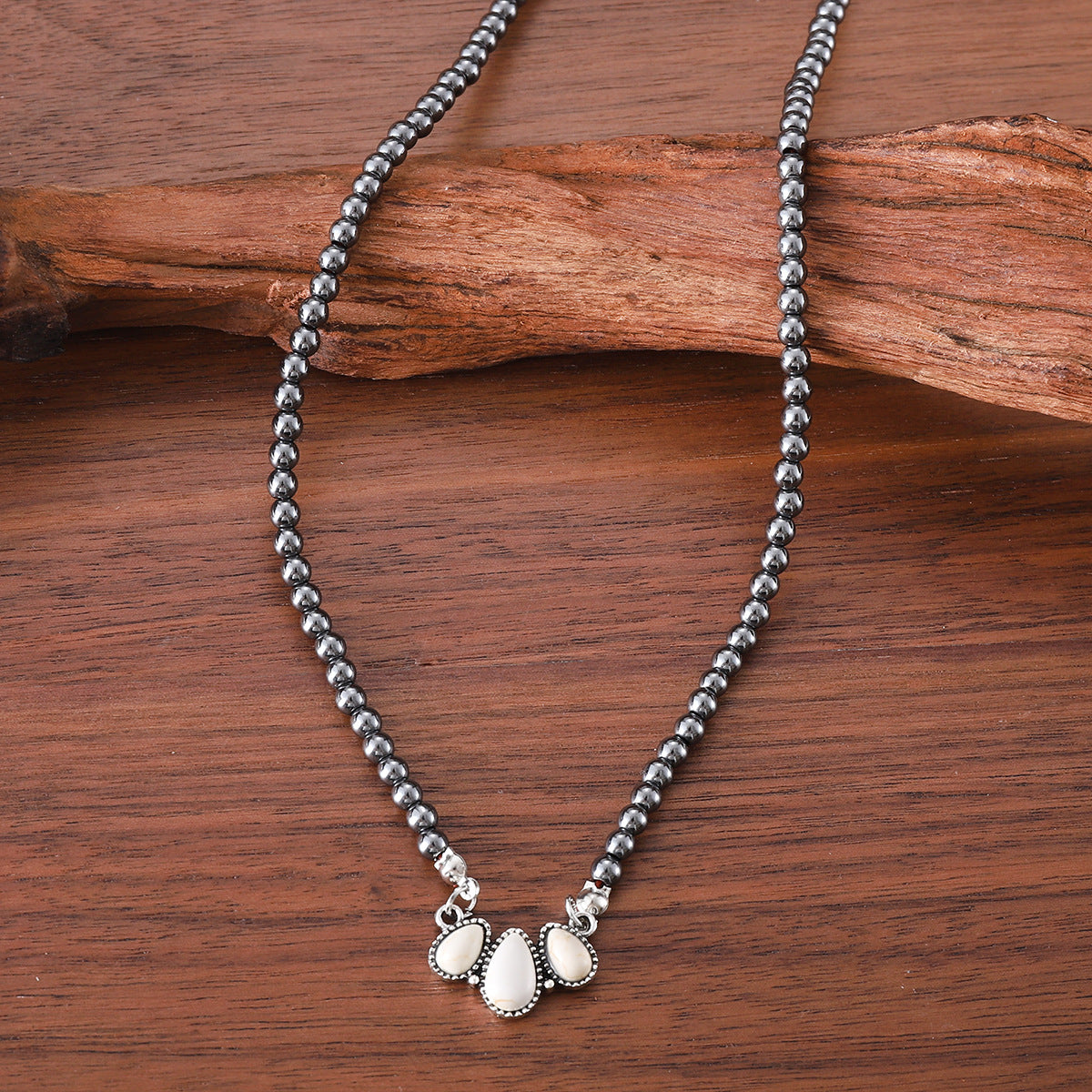 Wholesale Vintage Bohemian Turquoise Pendant Necklace Black Round Inlay Zinc Alloy Ball Chain Women S Gift Boutique Resale