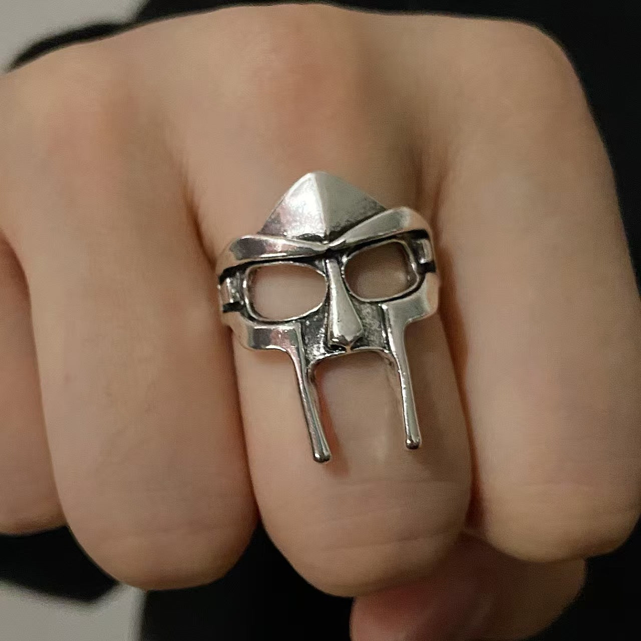 Wholesale exaggerated sculpture index finger ring