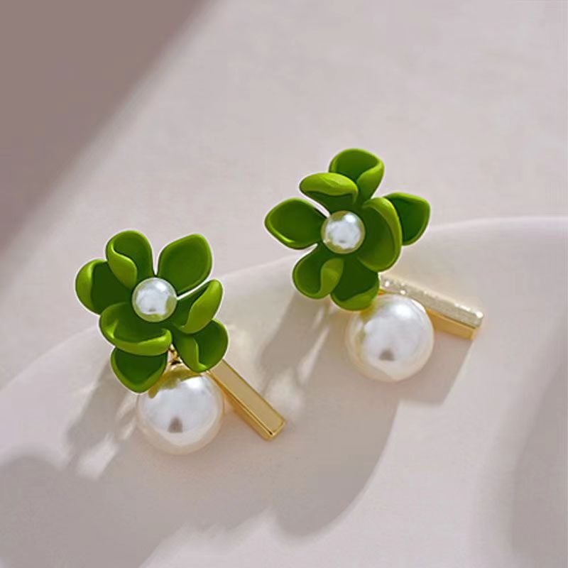 Wholesale Versatile Summer Fresh Green Floral Stud Earrings