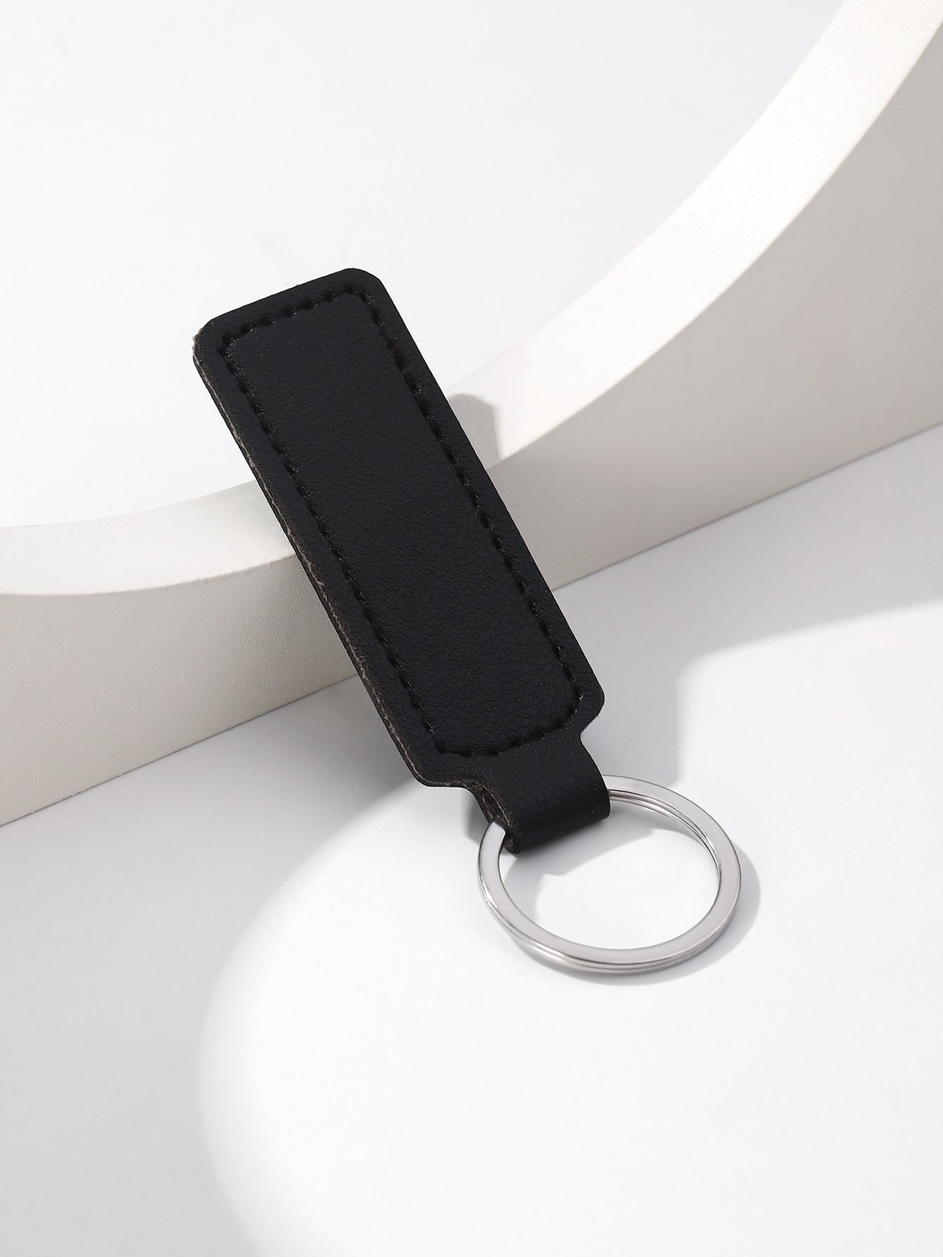 Wholesale solid color PU leather keychain