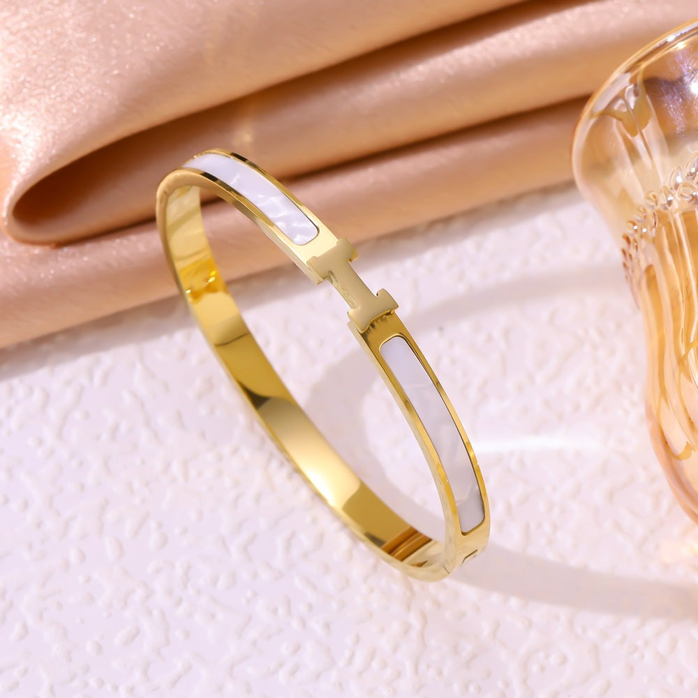 Wholesale Popular Letter H Light Luxury Titanium Steel I-Shaped Bracelet for Women