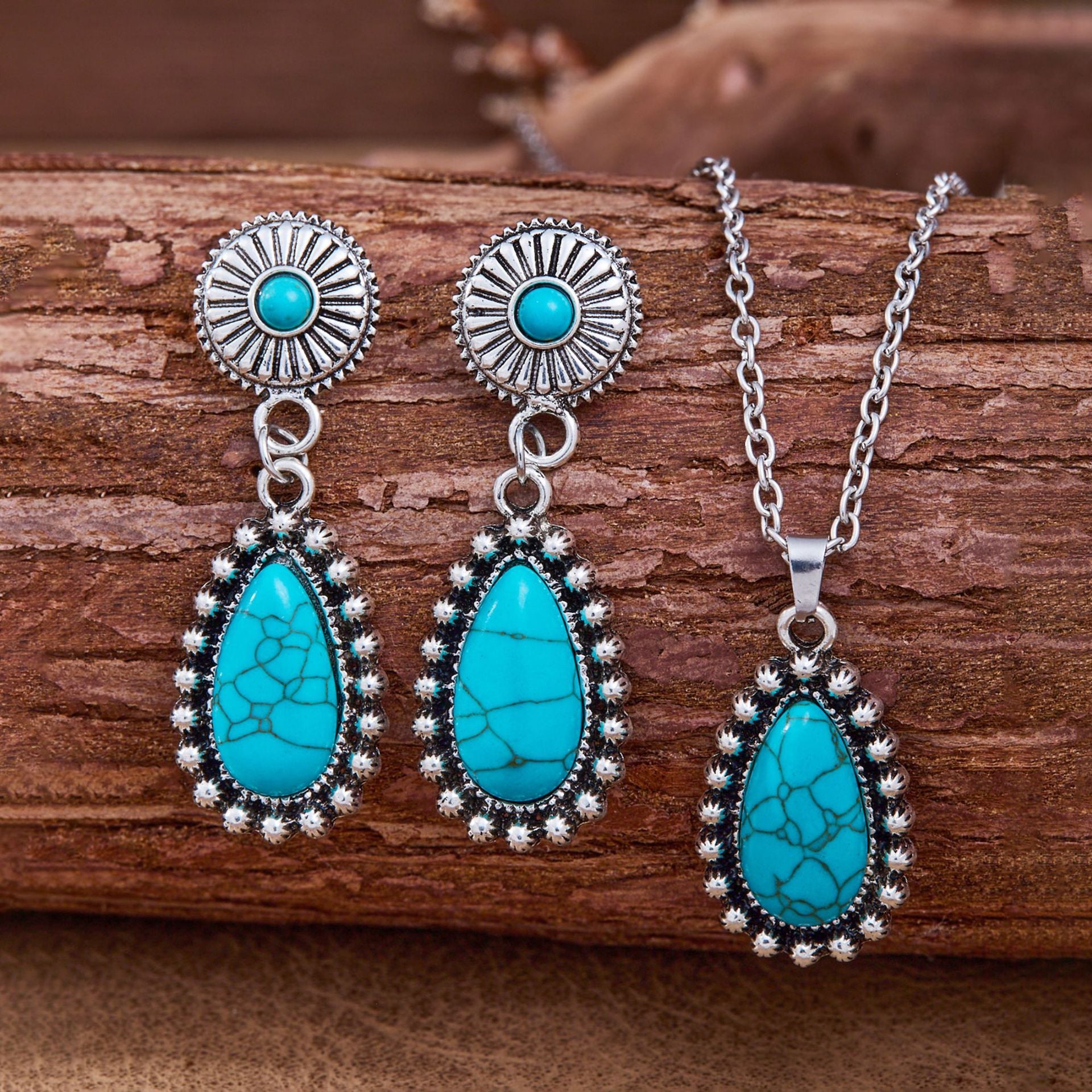 Wholesale Vintage Turquoise Bohemian Earring and Necklace Set - Fashion Jewelry Gift