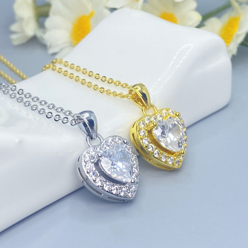 Wholesale Stylish Copper Heart Pendant Necklace For Women Trendy Beating Heart Design Jewelry Accessory