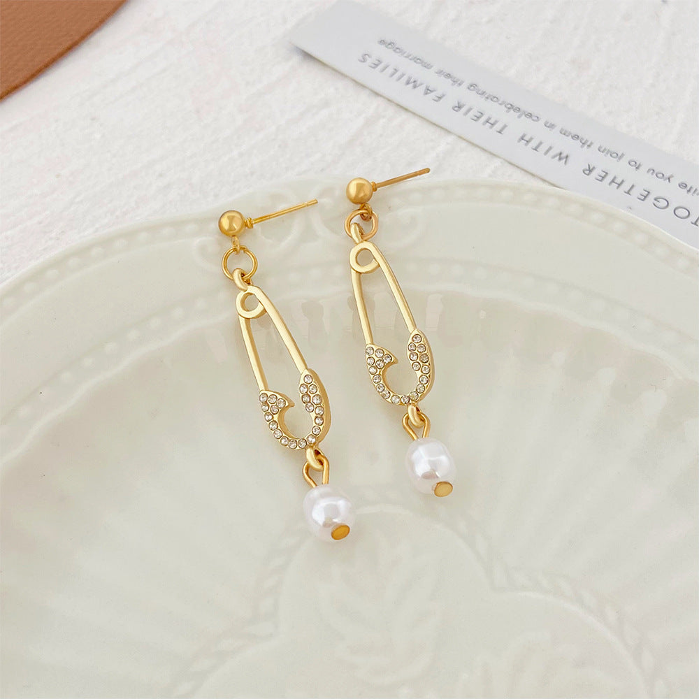 Wholesale Creative Pin Necklace  Clavicle Chain