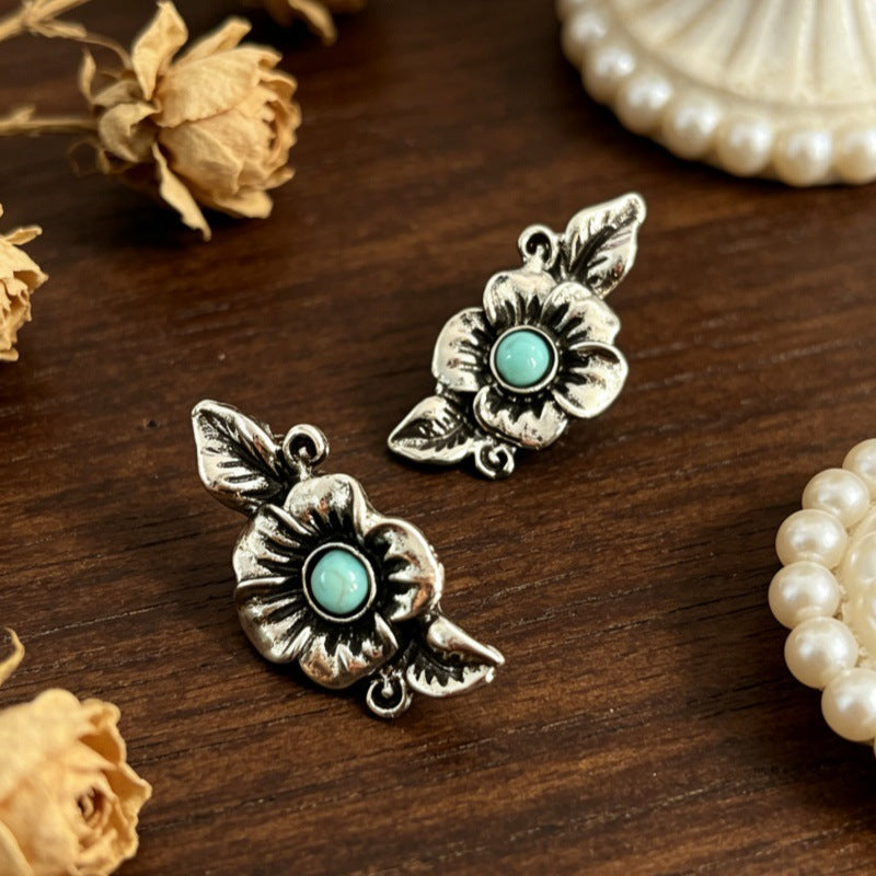 Wholesale Vintage Bohemian Turquoise Flower Earrings Antique Silver Alloy Stud Gift Jewelry