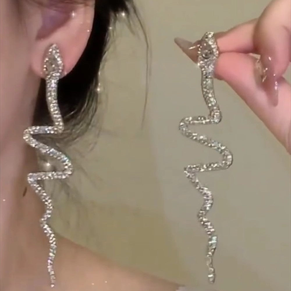 Wholesale Micro-inlaid  Snake-shaped Full Diamond Earrings