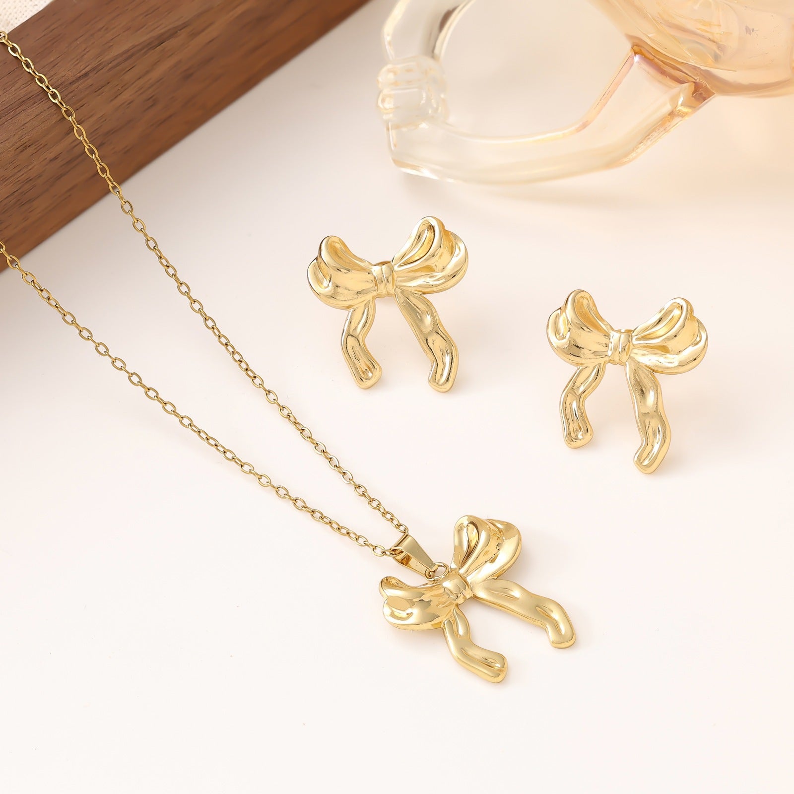 Wholesale Stainless Steel Titanium Steel Gold Light Luxury Earrings