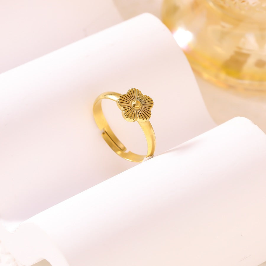 Wholesale 18K Gold Mini Five-Leaf Flower Adjustable Titanium Steel Ring