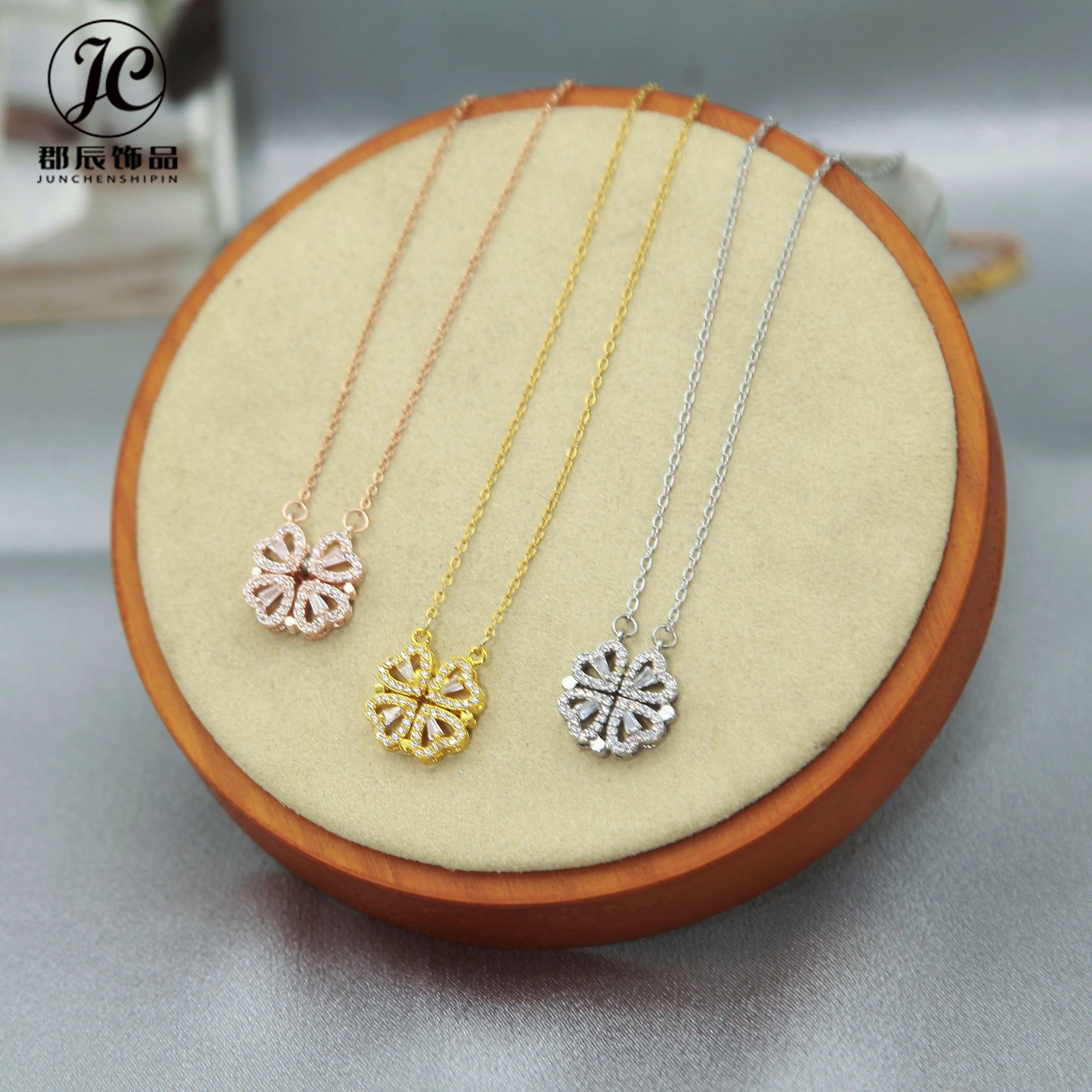Wholesale Titanium Steel heart-shaped clover necklace multi-wear necklace