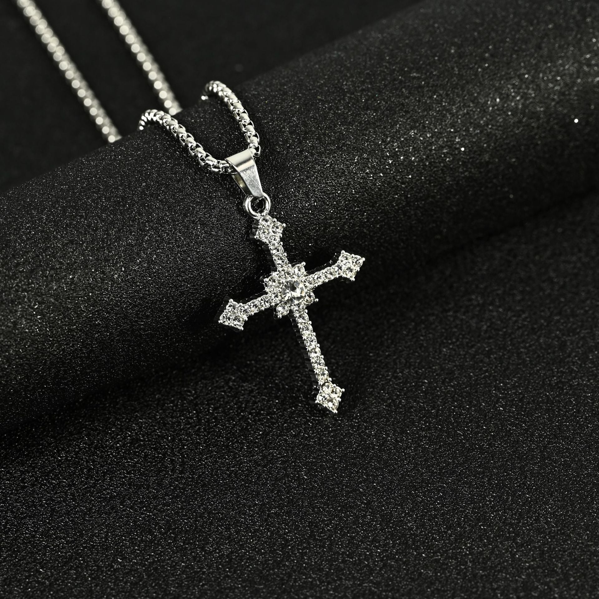 Wholesale Titanium Steel cross  alloy pendant necklaces