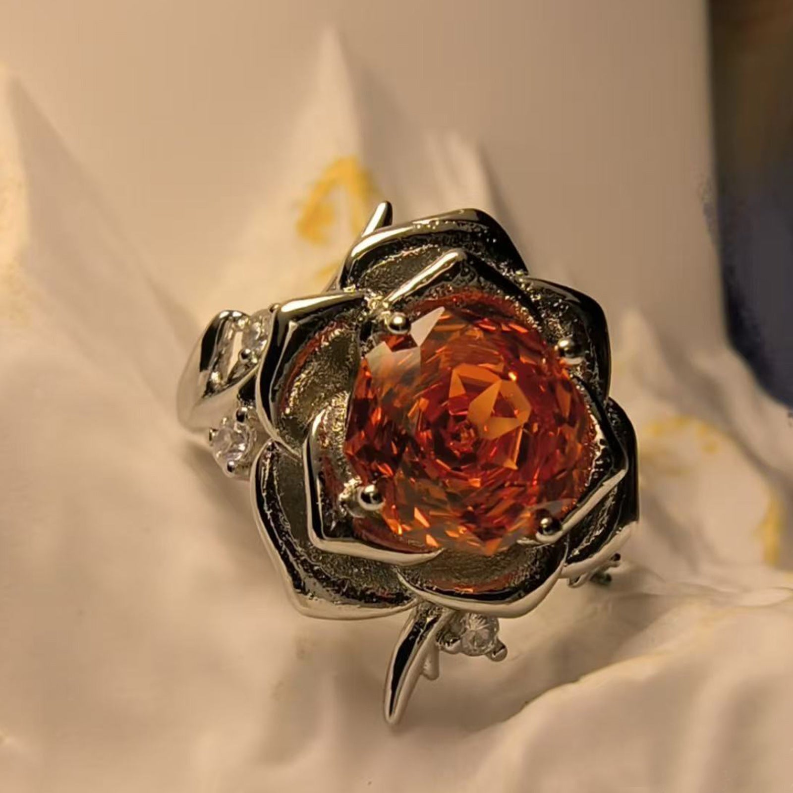 Wholesale Bestselling Rose Ring,  3D Octagonal Cut Millennium Red Rose with Center Diamond,  High-End Women' s Gift
