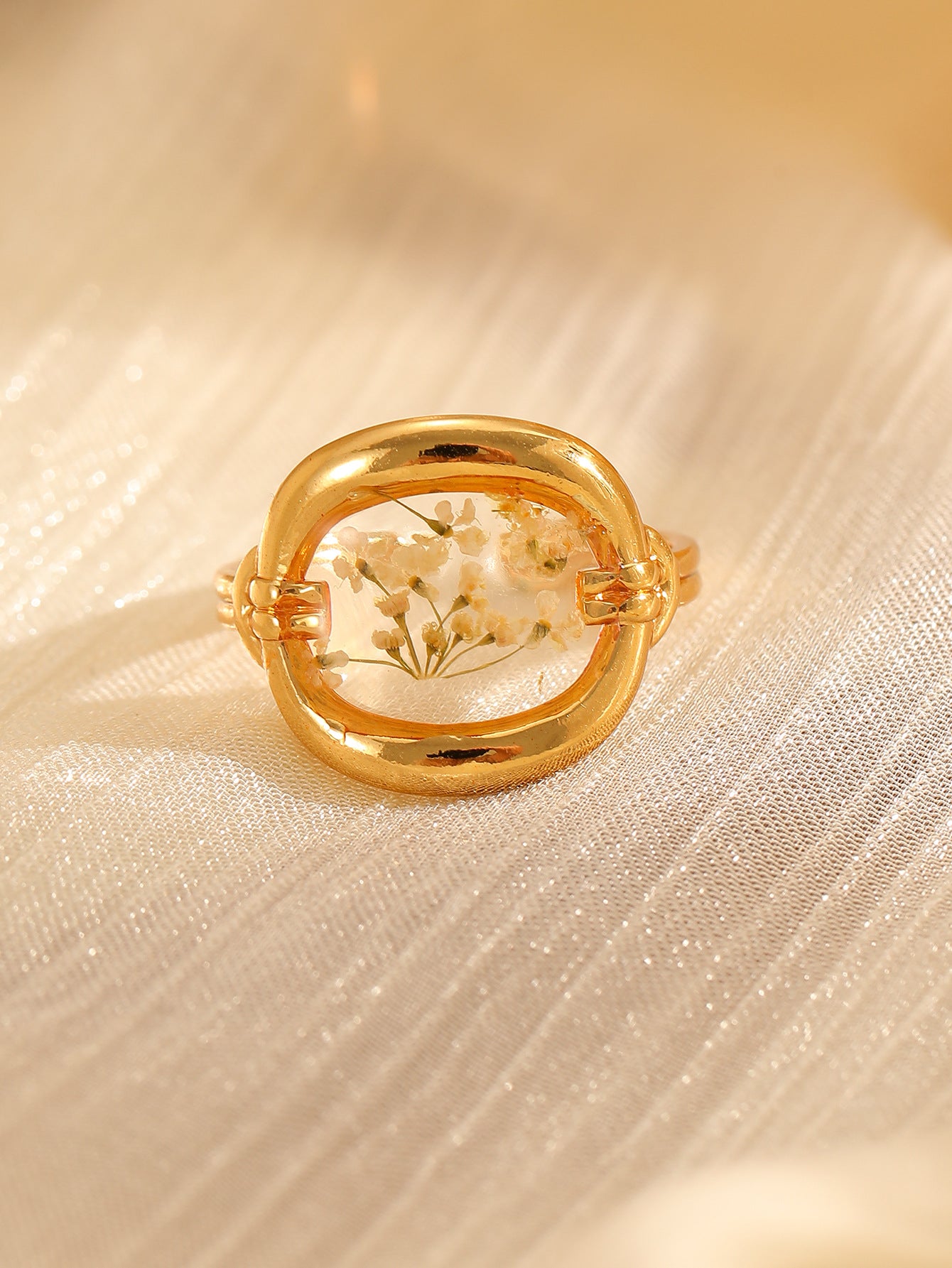Wholesale 304 Stainless Steel Flower Ring Gold Electroplated Fashion Jewelry Accessory for Everyday Wear