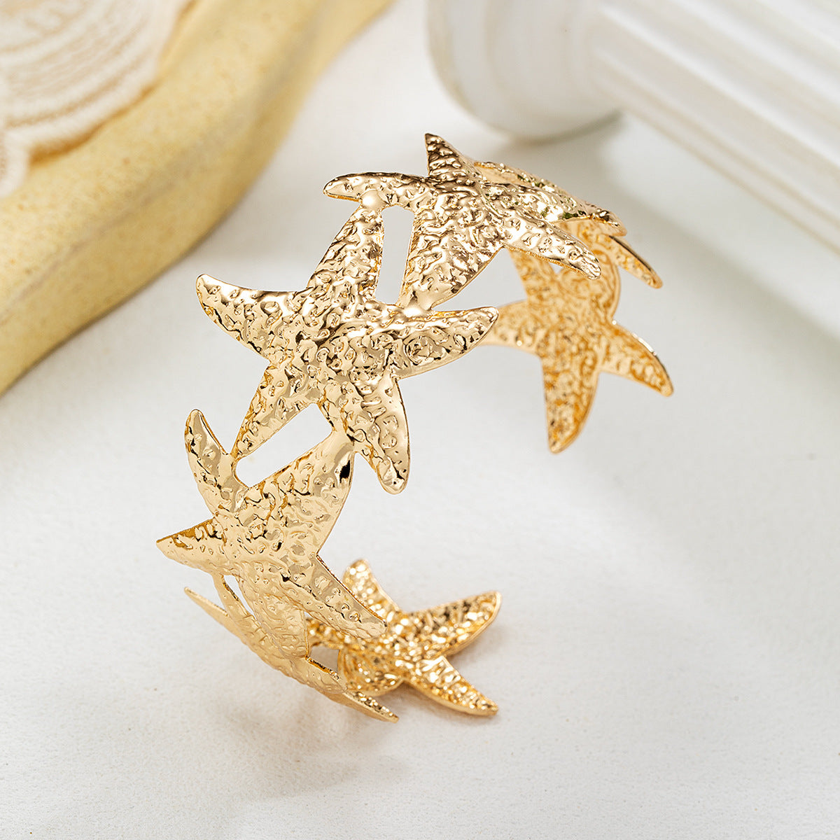 Wholesale Exaggerated iron bracelet alloy starfish bracelet
