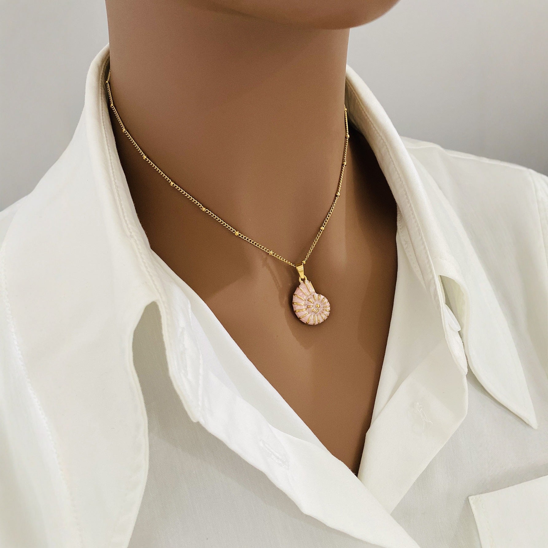 Wholesale Titanium Steel Ocean Series  Oil-Dripping Conch Pendant Necklace