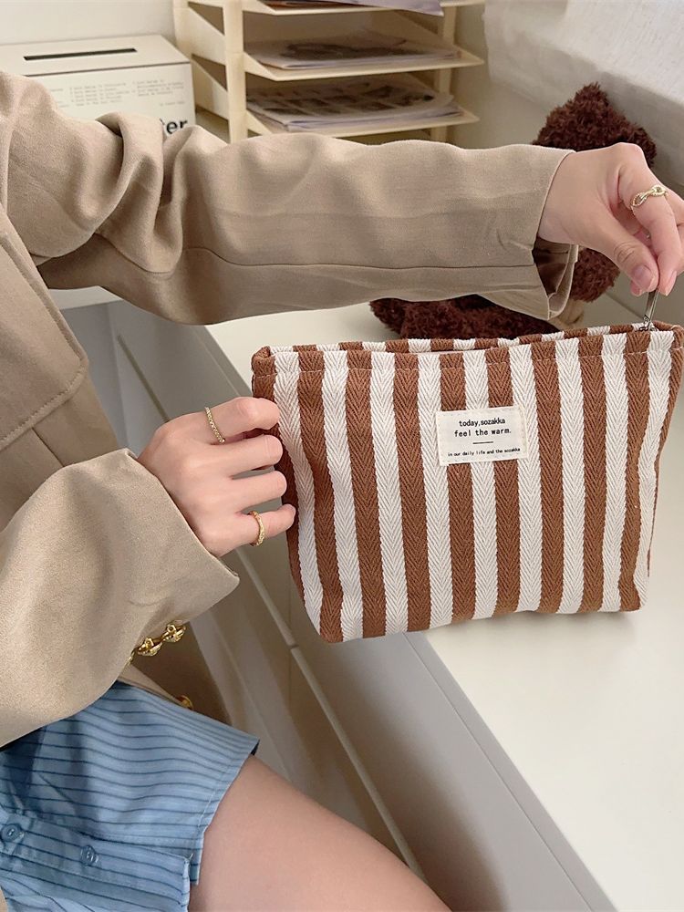 Wholesale Chic Striped Canvas Makeup Bag For Women Large Capacity Portable Toiletry Organizer Everyday Use Great For Resale