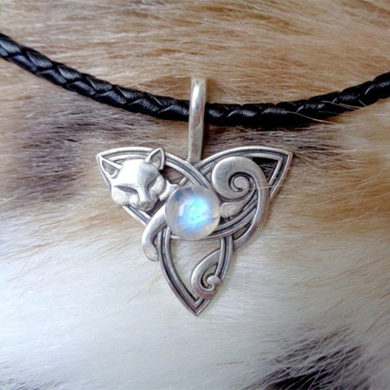 Wholesale Creative Cat Inlaid Moonstone Pendant Necklace