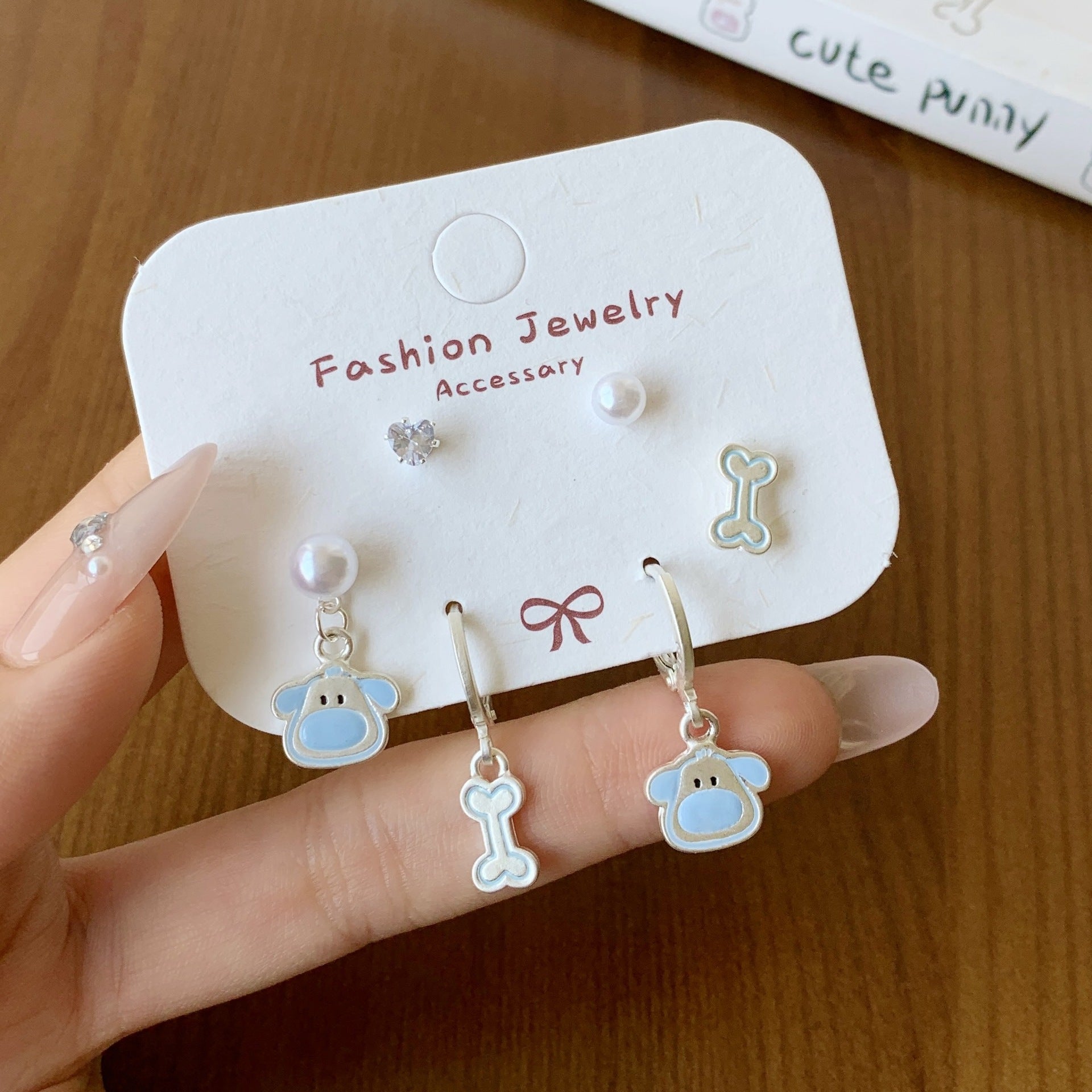 Wholesale Silver Cat Fishing Earrings Silver Needle,   Cartoon Oil Drop Puppy Design Stud Earrings