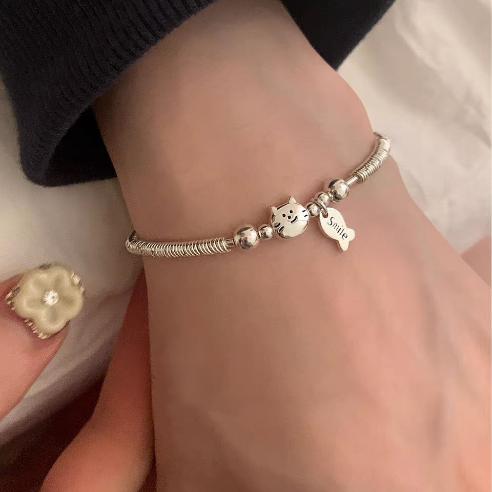 Wholesale Simple Beaded Bracelet Featuring a Kitten Eating Fish