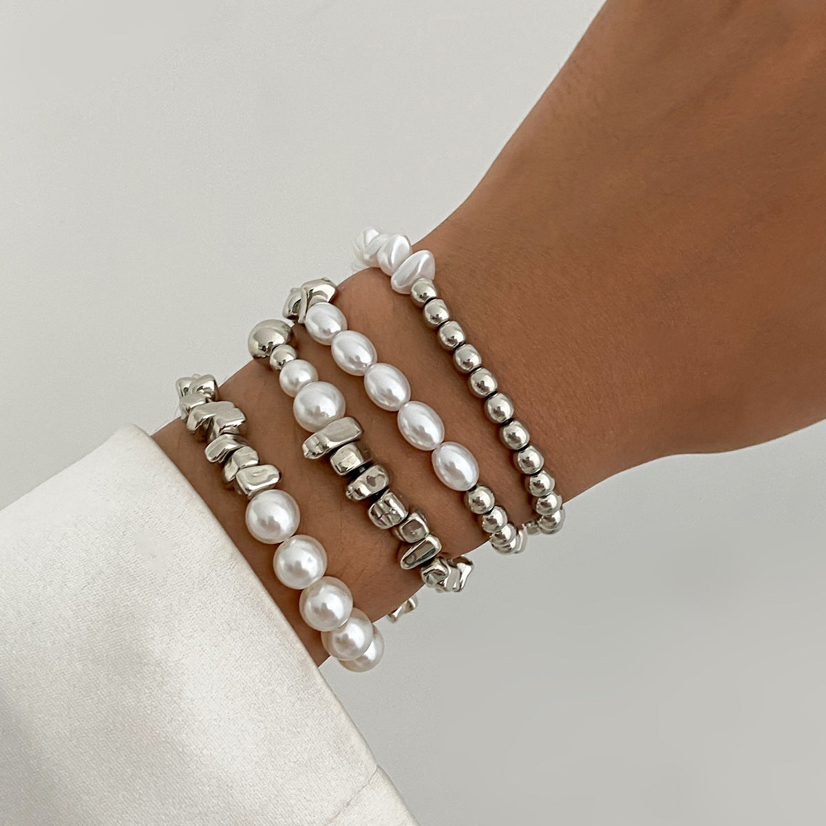 Wholesale Heart Shaped Irregular Bead Layered Bracelet Mixed Color Women' s Jewelry Accessory