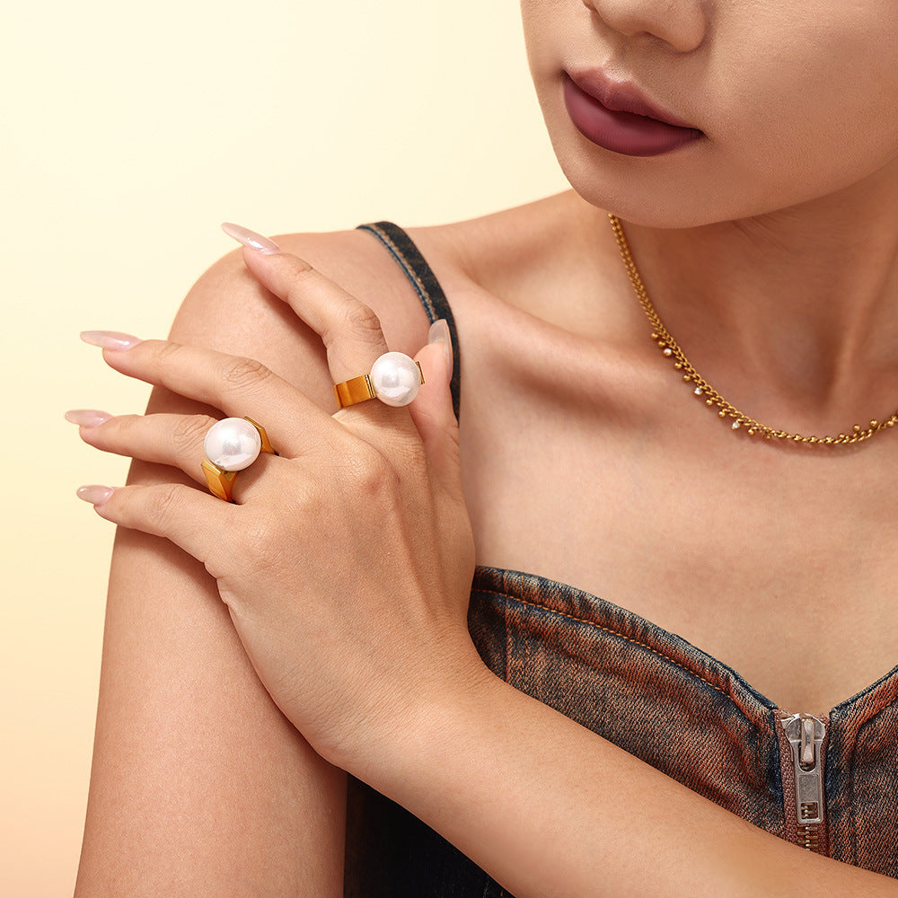 Wholesale Titanium Steel luxury exaggerated large shell bead ring