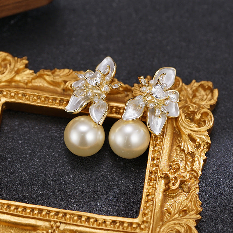 Wholesale Butterfly Beads Fashion Earrings Three-dimensional Flower Earrings