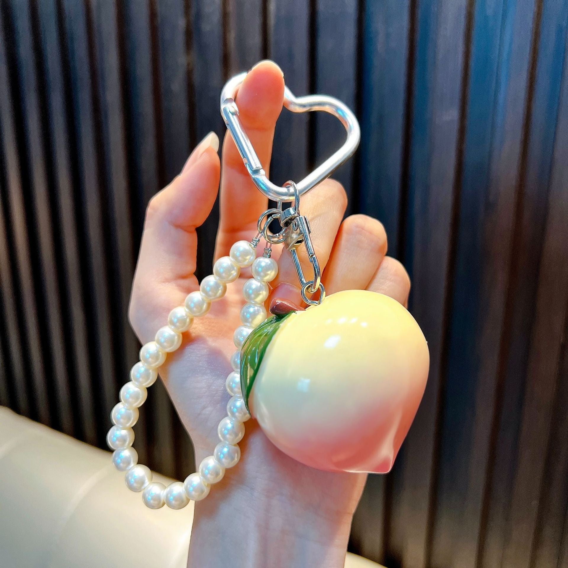 Wholesale Trendy Resin Bead Keychain Keyring Charm for Car Key Bag Decor