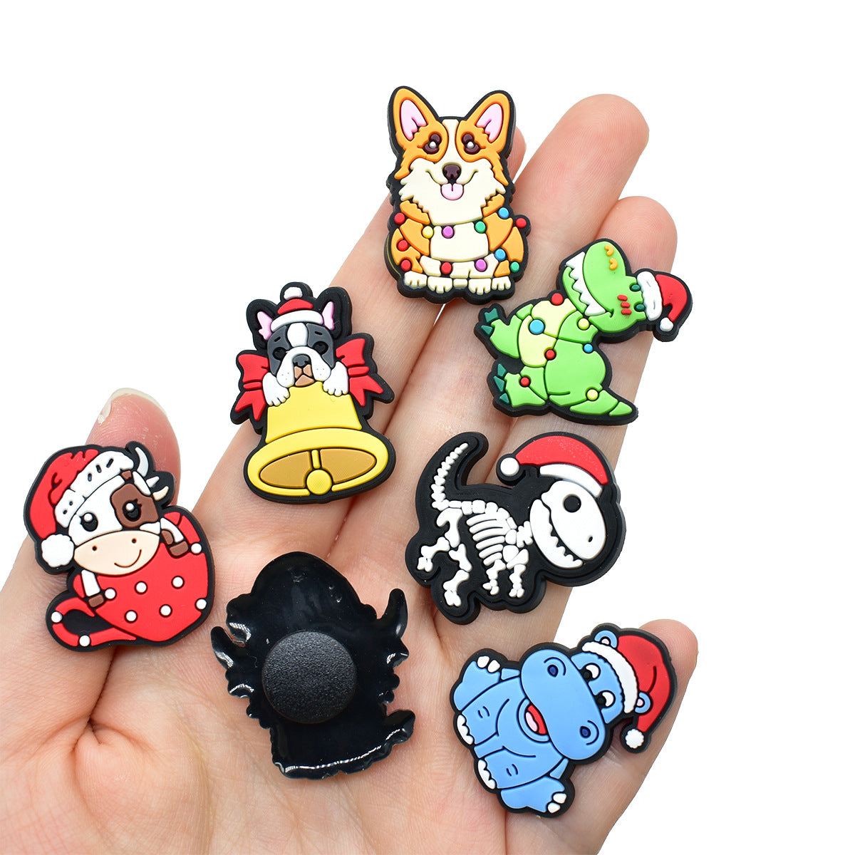 Wholesale  Random 100pcs Christmas animal-themed PVC Soft Rubber Shoe Buckle Decoration