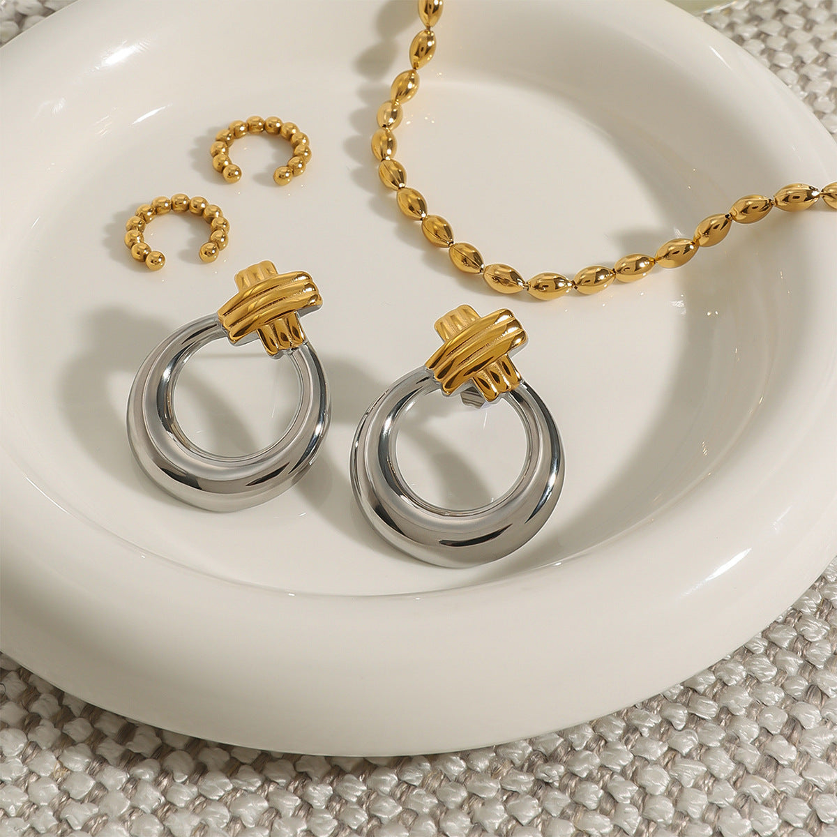 Wholesale  18k gold stainless steel gold and silver color matching smooth rib lines cross earrings