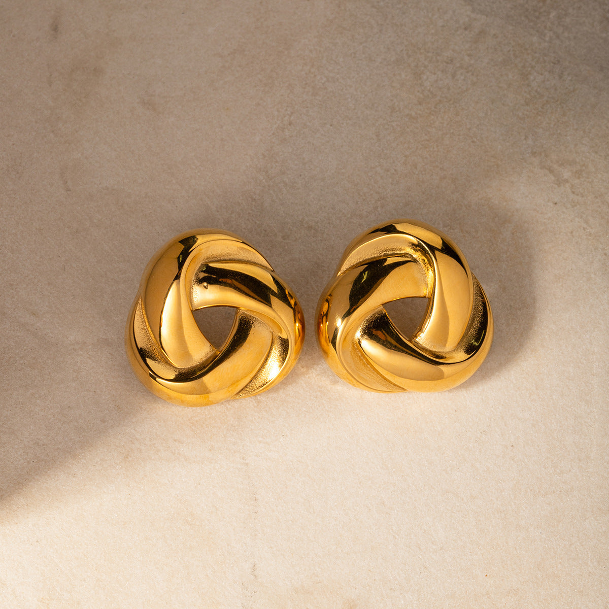 Wholesale Luxury Stainless Steel Heart and Flower Earrings