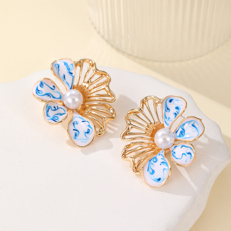 Wholesale Oil Dripping Flower Love Earrings