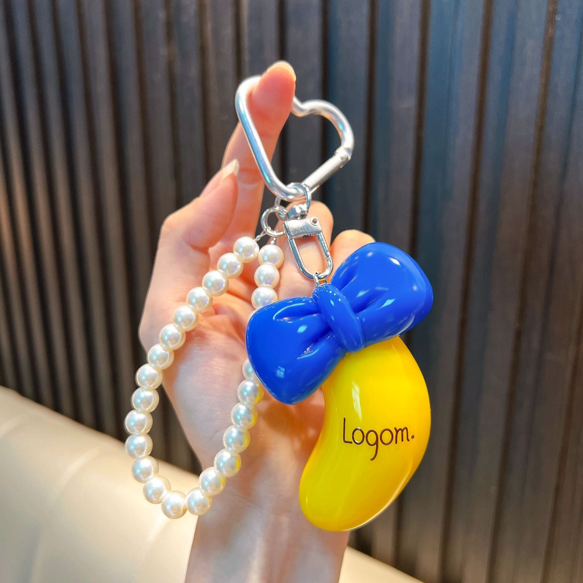 Wholesale Trendy Resin Bead Keychain Keyring Charm for Car Key Bag Decor