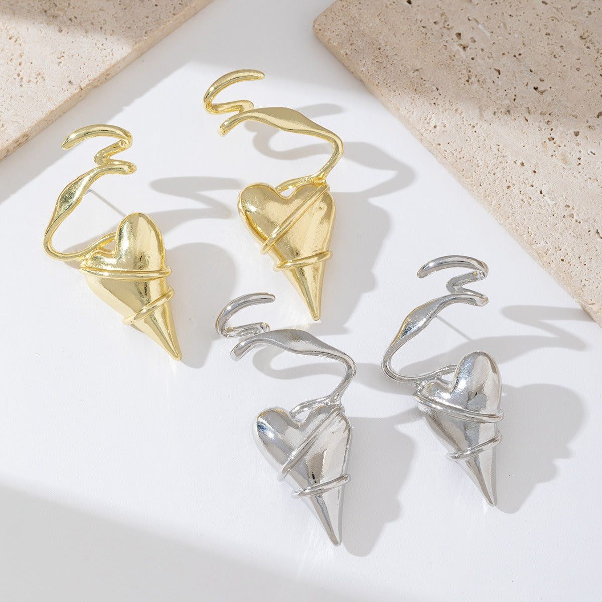 Wholesale Electroplated Geometric Heart Earrings for Women Trendy Jewelry Accessory Gift