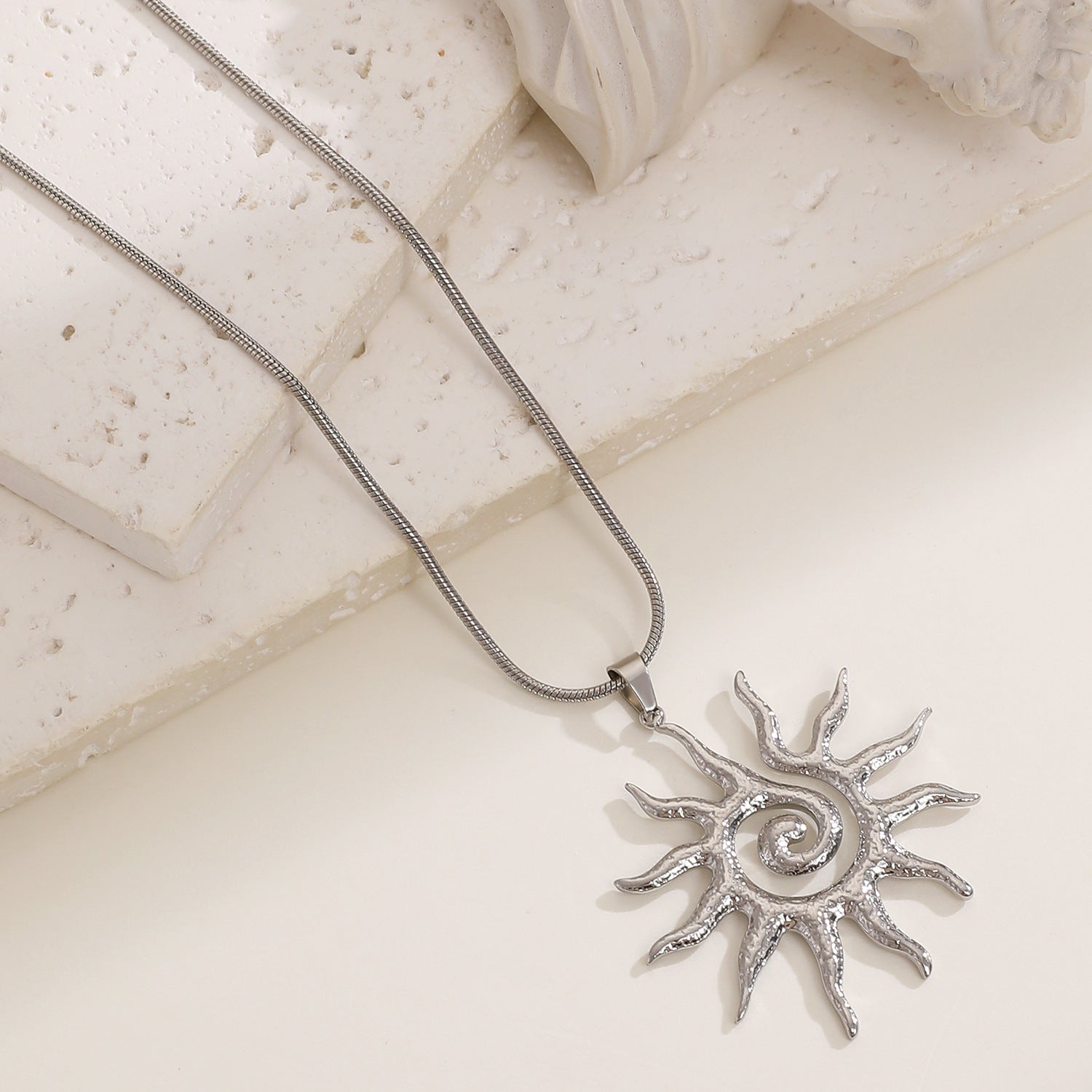 Wholesale Stainless Steel Hammer Spiral Sun Pendant Necklace  Ring