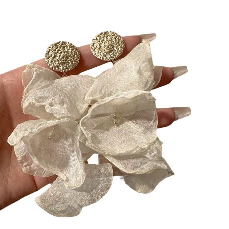 Wholesale  White Chiffon Petal Earrings Light Luxury Earrings