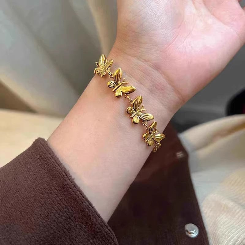 Wholesale Metal Texture Butterfly Bracelet Vintage Heavy Gold Butterfly Bracelets ACC-BT-Miaosi006
