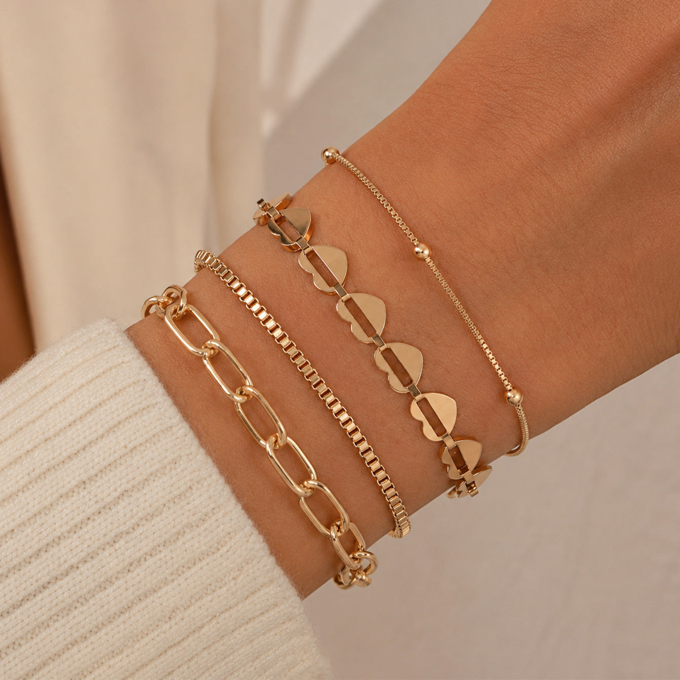 Wholesale 4 Piece Gold Tone Cuban Chain Bracelet Set Unisex Trendy Jewelry Accessory For Everyday Wear And Boutique Resale