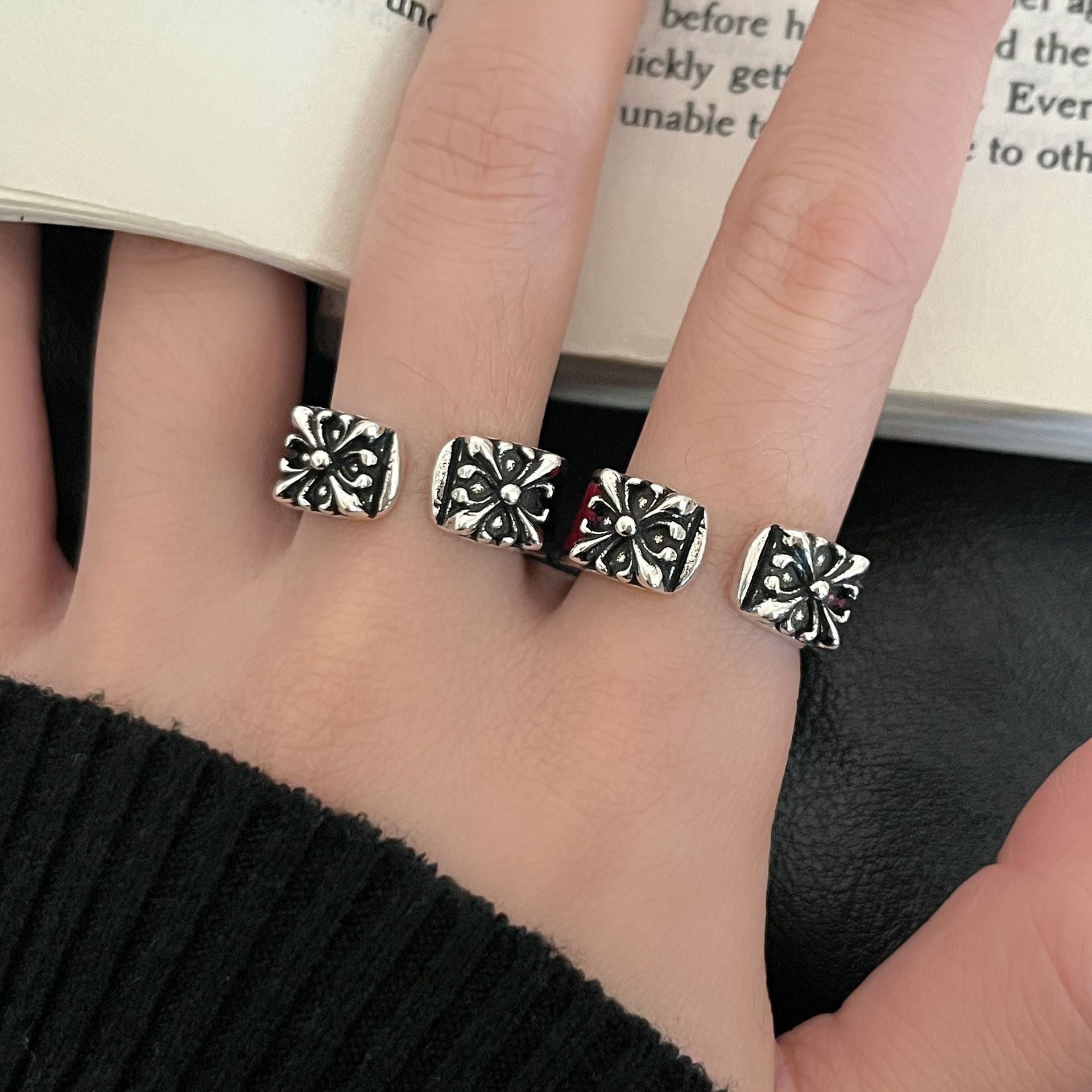 Wholesale Cross Flower Punk Style Ring,  Fashionable Vegan Leather Finish,  Everyday Jewelry Accessory for Unisex