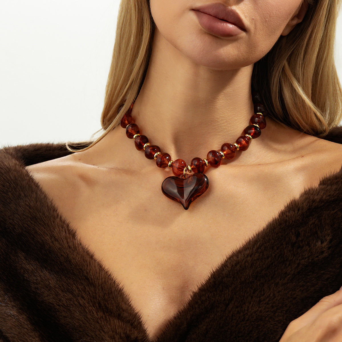 Wholesale Retro  Amber Large Heart Pendant Necklace