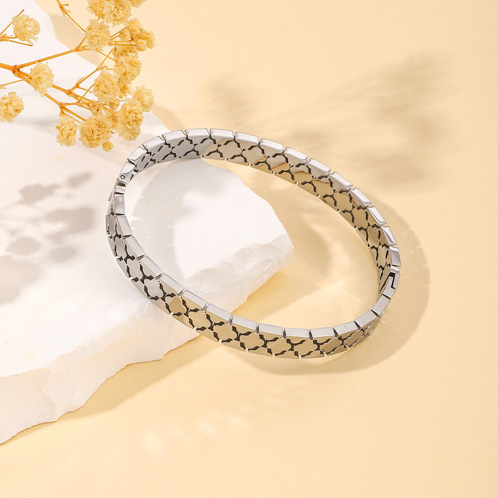 Wholesale Golden Stainless Steel Zircon Hollow Bracelet Retro Titanium Steel Bracelet Ornament Vintage  ACC-BT-Yazhi001