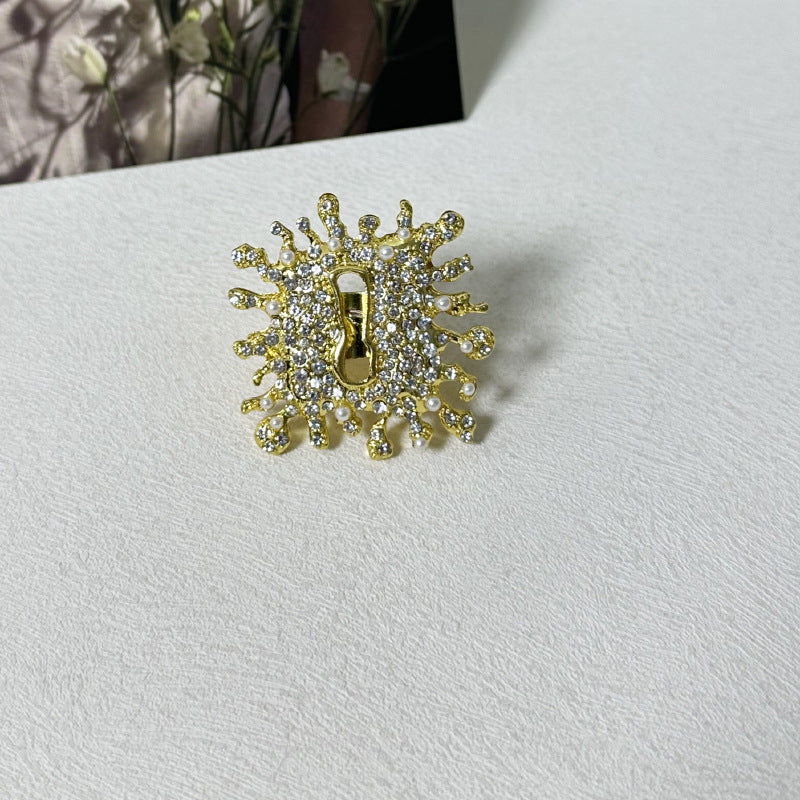 Wholesale  Light Luxury Square Burst Keyhole Pearl Flash Diamond Earrings