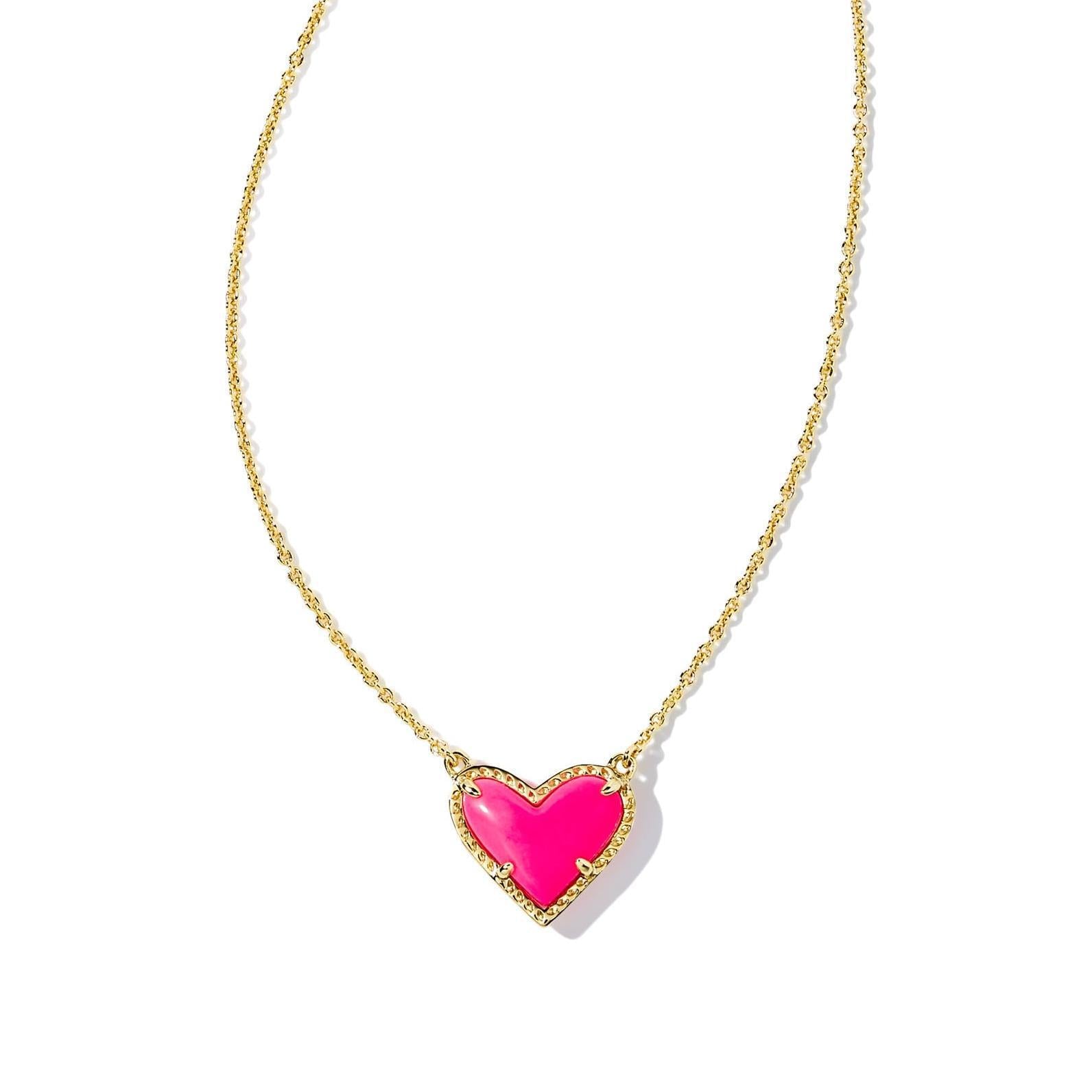 Wholesale love necklace  adjustable peach heart natural stone clavicle chain