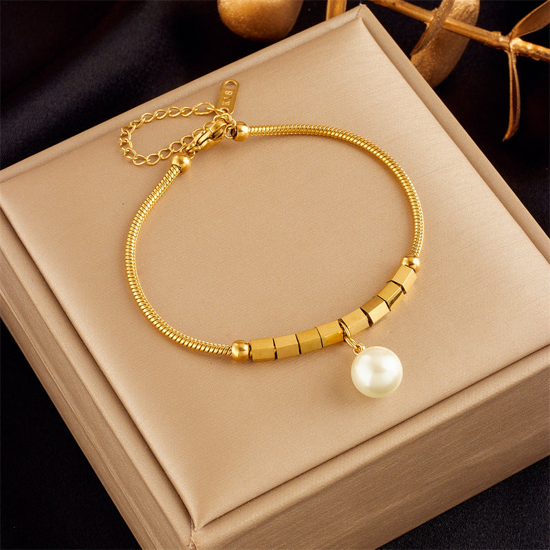 Wholesale Gold Butterfly Pearl Flower Diamond Bracelet ACC-BT-QianYue004