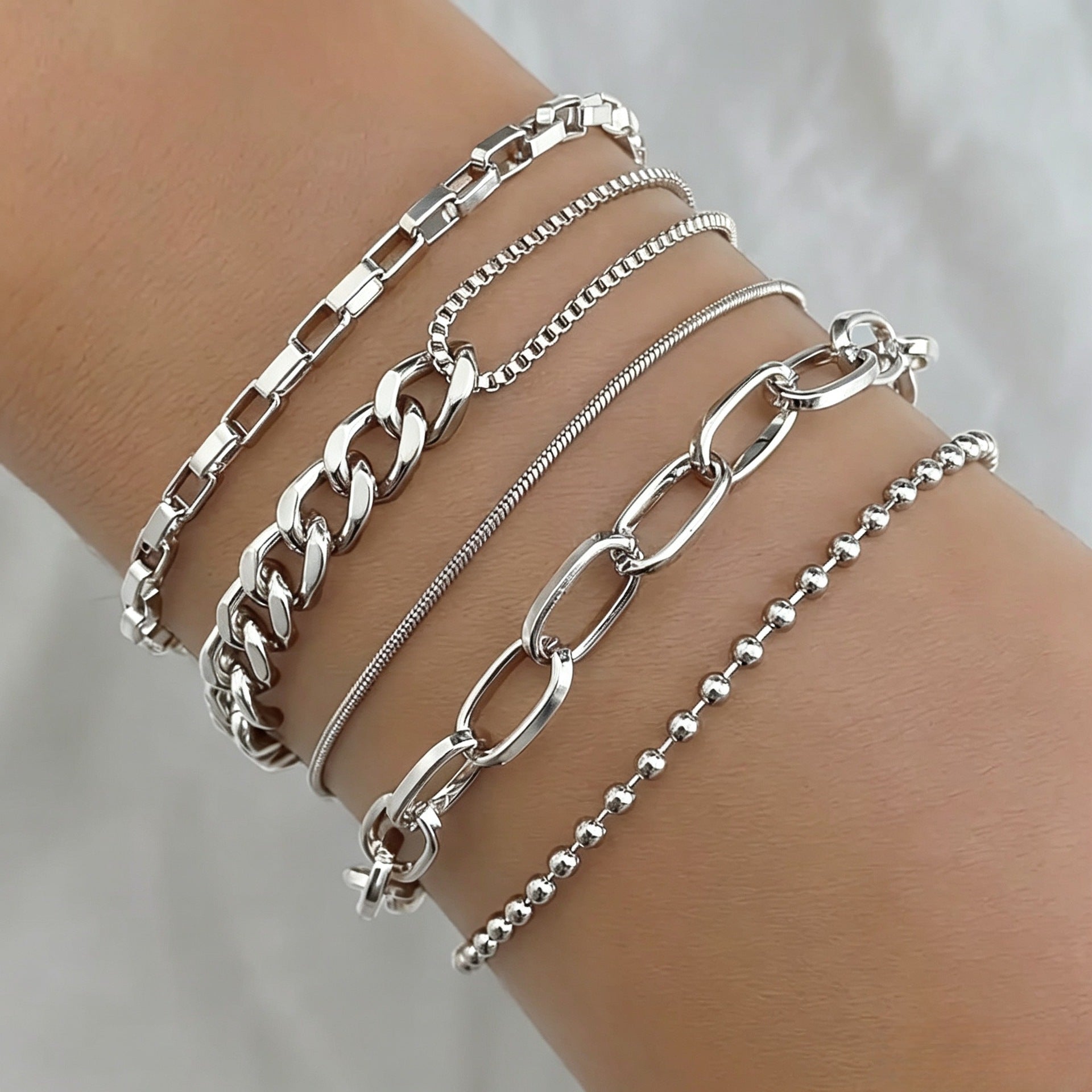 Wholesale 4 Piece Gold Tone Cuban Chain Bracelet Set Unisex Trendy Jewelry Accessory For Everyday Wear And Boutique Resale