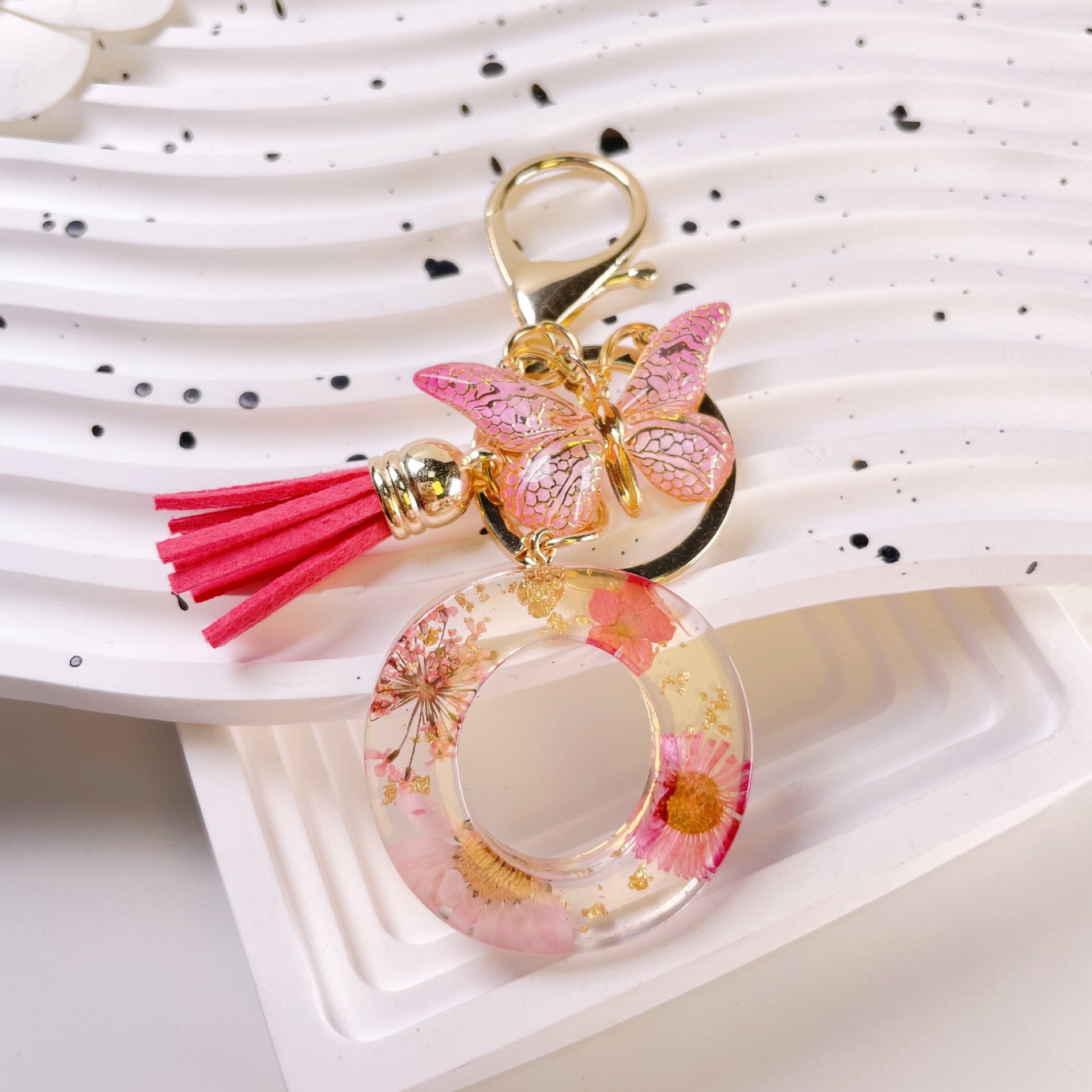 Wholesale Pink Daisy Letter Keychains Butterfly Tassel Keychain ACC-KC-Jiay001