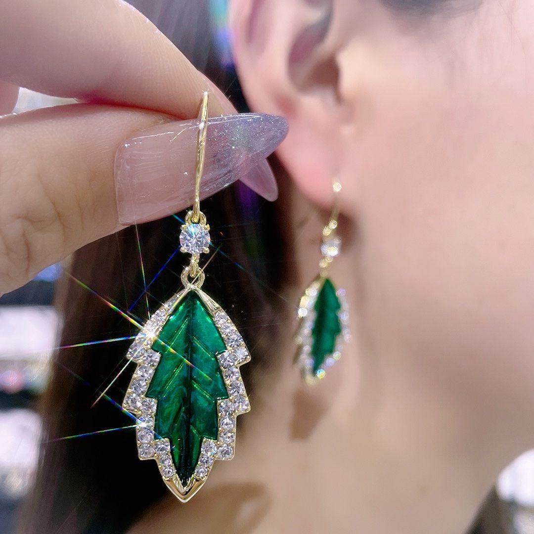 Wholesale  Alloy Green Leaf Earrings