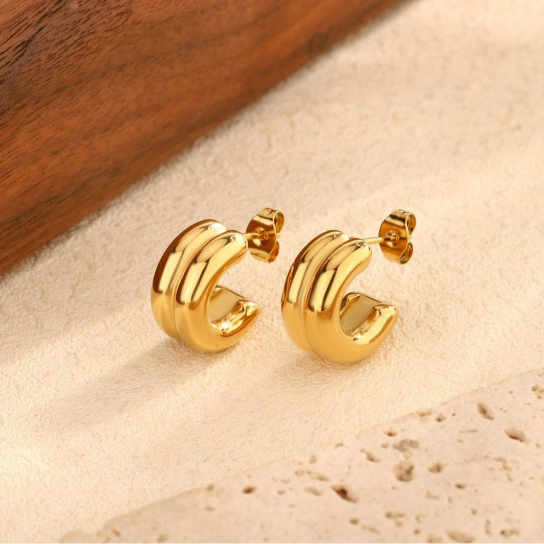 Wholesale stainless steel electroplated round gold two-tone C-shaped earrings