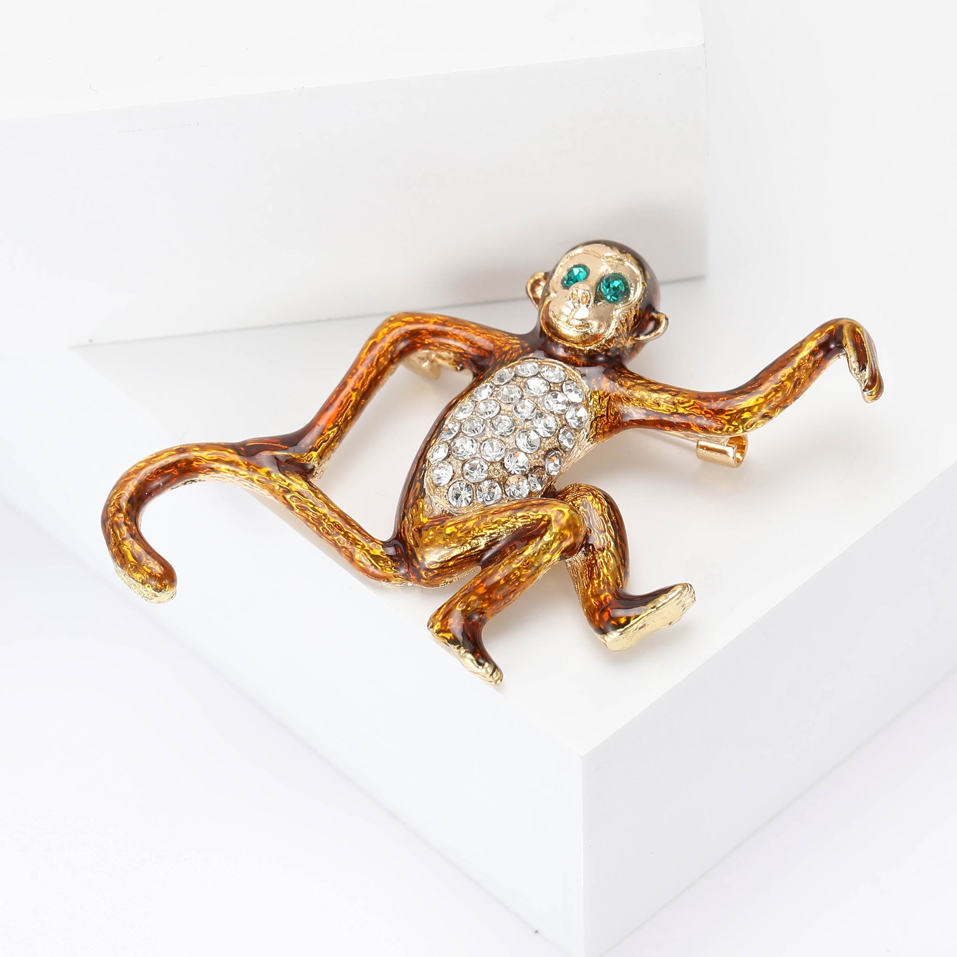Wholesale Alloy Dripping Oil Monkey Brooch Fashion Animal Pin Casual Gift Accessory