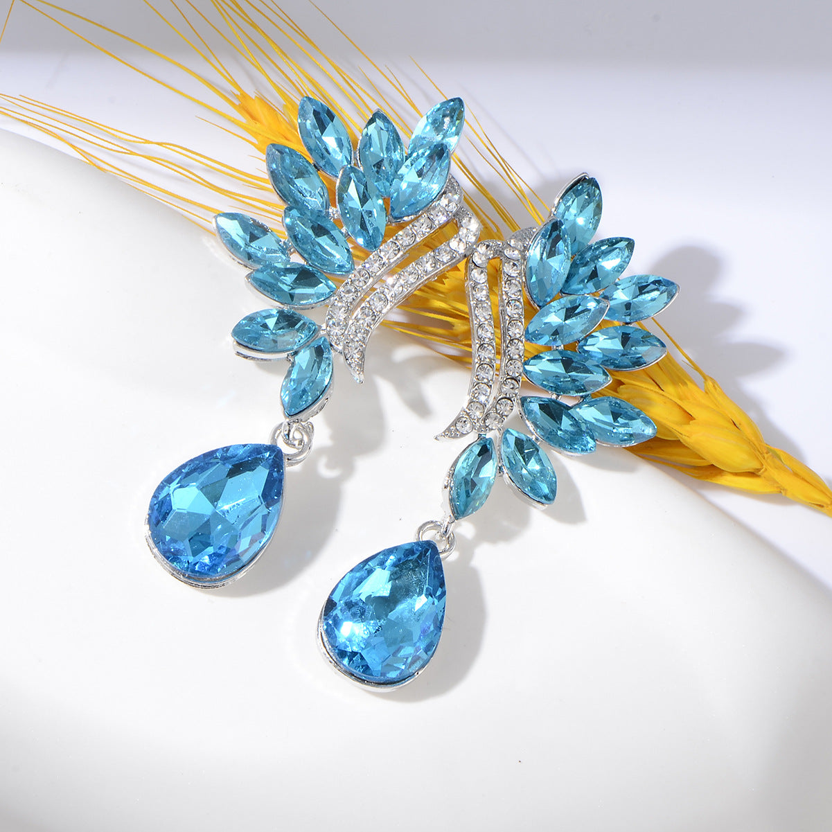 Wholesale Full Diamond Oval Tassel Earrings Luxury Earrings ACC-ES-YiN002