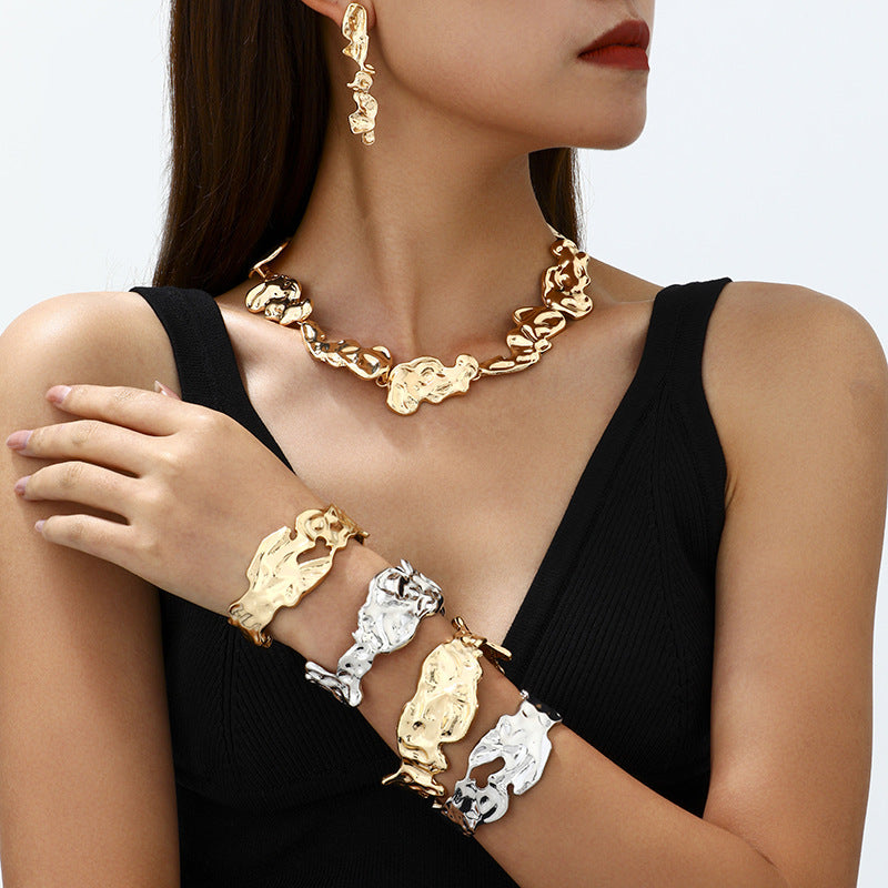 Wholesale Metal irregular splicing geometric jewelry set,  women' s alloy necklace,  earrings,  and bracelet
